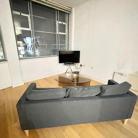 Bigkings Cosy 2 Bedroom Apartment With Free Parking In Central Manchester Luaran gambar